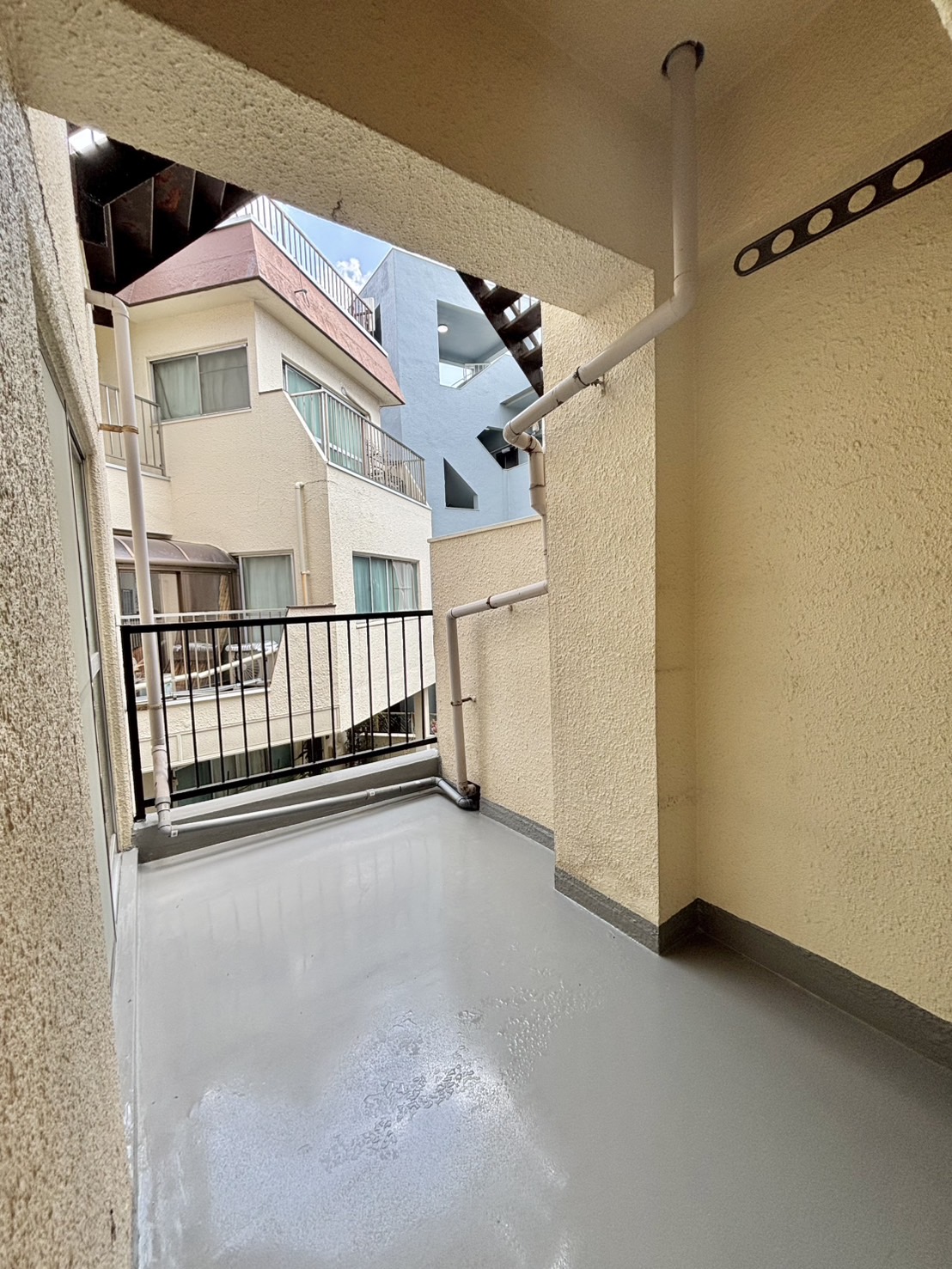 <br />
<b>Warning</b>:  Illegal string offset 'alt' in <b>/home/kabu-sakata/www/kabu-sakata.jp3/hiroshima/wp-content/themes/sakata-hiroshima/single-gallery.php</b> on line <b>62</b><br />
h