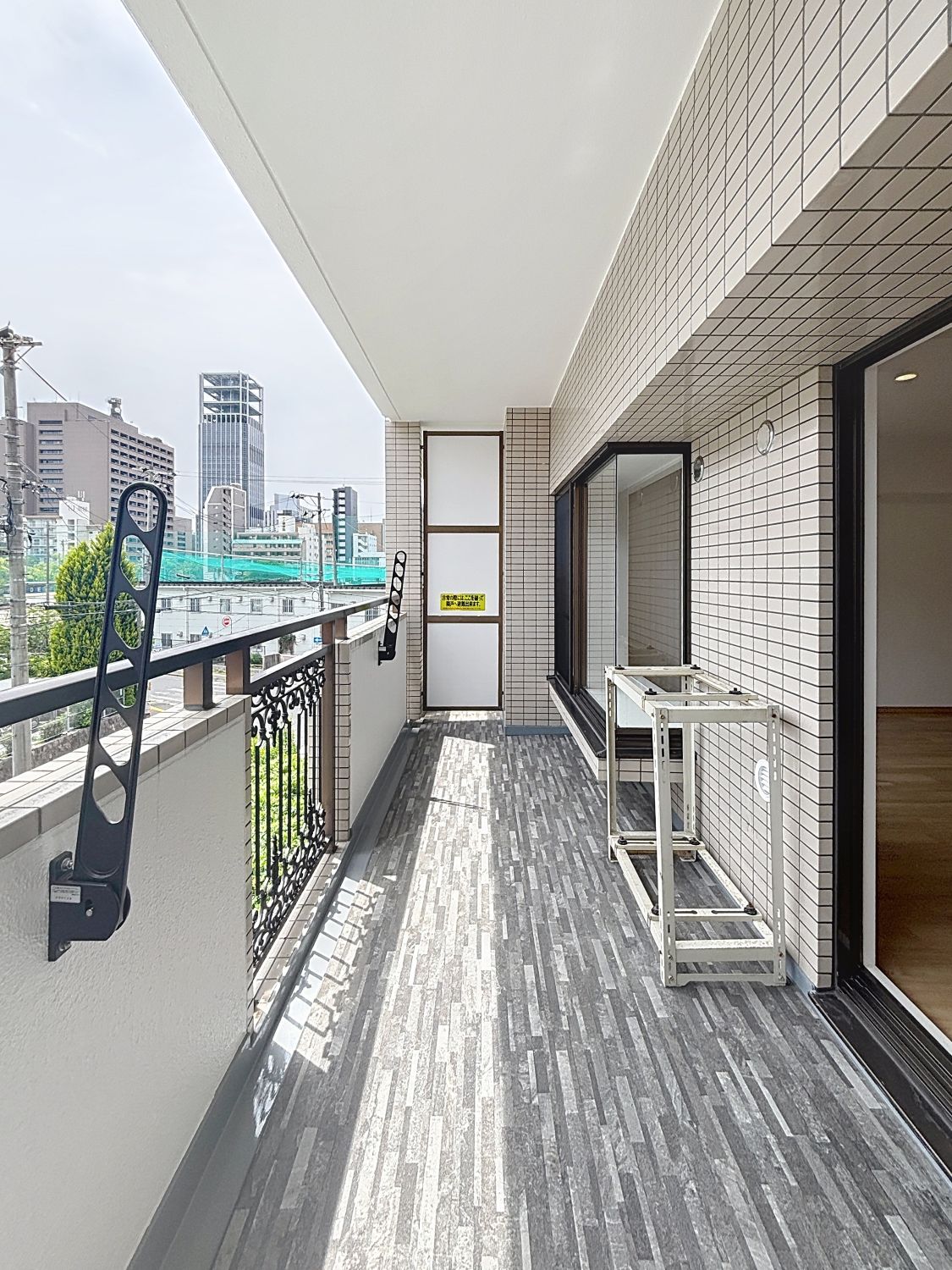 <br />
<b>Warning</b>:  Illegal string offset 'alt' in <b>/home/kabu-sakata/www/kabu-sakata.jp3/hiroshima/wp-content/themes/sakata-hiroshima/single-gallery.php</b> on line <b>62</b><br />
h